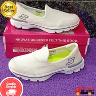 Slip on Women's Shoes. Slip on Women's Shoes. Women's Shoes Women's batik Shoes. Shoes