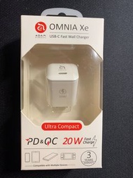 OMNIA Xe USB-C PD/QC 3.0 20w 極小型快充電源供應器