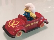 80年代， 懷舊古董中古，超罕有，1982年 香港制造 藍精靈女 金屬車仔1架。Made in Hong Kong 。卡通片，超合金，迪士尼，漢堡神偷， 不是tomika車仔