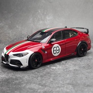 MOTORHELIX 1/18 Alpha Romeo Giulia GTA GTAm Alloy Car Model