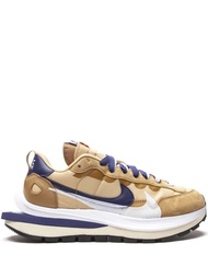放Nike x  Sacai x Vaporwaffle