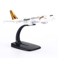 [HCM]Mô hình máy bay Tiger Airways Airbus A320 16cm Everfy