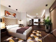 Meet Apartment (Dawang Light Rail Station)
