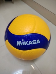 Mikasa V200W 排球