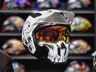 Original MT Streetfighter SV-S Darkness Helmet