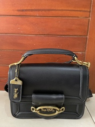 Coach hero preloved