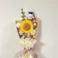 鈎針編織畢業羊羊向日葵花束