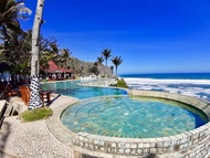 Queen of The South Resort