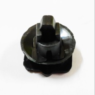 NISSAN C22,C20 SIDE BUMPER CLIP