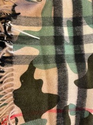 Burberry 圍巾