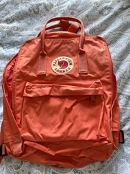 Fjallraven Kanken 背包