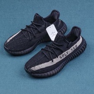 Adidas Yeezy Boost 350v2 "Oreo" BY1604