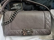 Chanel leboy 25