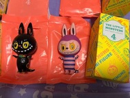 Labubu mini 4 黑招財/妙妙貓