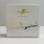 1:400 HOGAN WINGS Boeing 787-8 Royal Brunei Airlines #