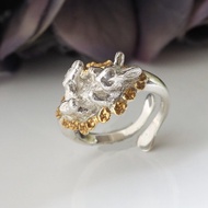 花園裡的白兔戒指