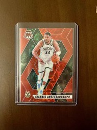 Giannis Antetokounmpo（限量75張）2024-25 Panini Mosaic NBA 籃球 球星卡 公鹿隊 字母哥