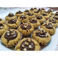 BISKUT RAYA NUTELLA POD
