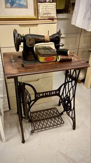 Antique Singer Sewing Machine 勝家古董衣車