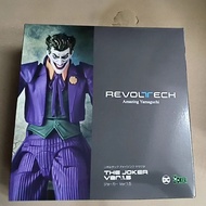 Terdapat dalam stok 1.0 Joker X-Men Suicide Squad Yamaguchi Joker Action Figure dalam kotak.