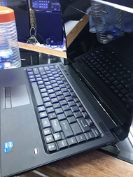 Laptop Lenovo core i3 14in