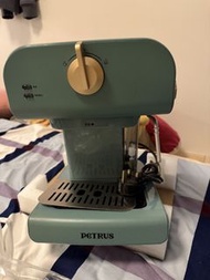 PETRUS PE3320 柏翠PE3320 入門級復古打奶泡半自動咖啡機