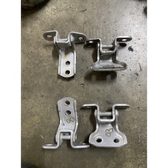 toyota vios ncp93 front door hinge