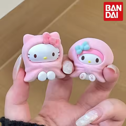 Bandai Gashapon Sanrio Characters Blanket Wrapped Flocked Figurine Ornament Hello Kitty Kuromi Pompo