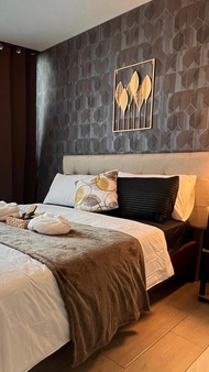 1BR across Uptown Mall & Grand Hyatt BGC | A