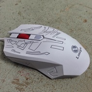 White USB game Mause