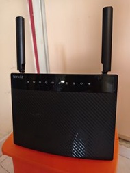 Tenda AC9 AC1200 雙頻 Gigabit 無線路由器