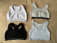 ❣️$90 4件,散買$35❣️130cm 英國品牌 Primark Black & White Seamless Racerback Crop Tops  日本品牌 Jenni love(130cm