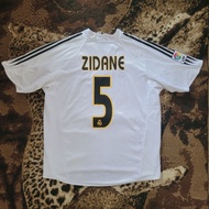 Real Madrid 2004 2005 Zidane Jersey (FREE MADRID T-SHIRT)
