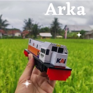 Rangkaian mainan miniatur kereta api Indonesia murah, Lokomotif KAYU CC201 Original