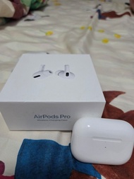 Apple AirPods Pro 無線充電盒耳機(sf 到付）
