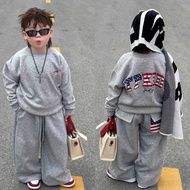 Set of fur-lined round-neck sweatshirt with TPKIDS flag-shaped 2-skin felt down-leg pants for childr