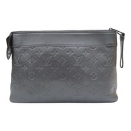 黑色 原花壓紋牛皮 Pochette Voyage Soup 手拿包【LOUIS VUITTON LV 路易威登】 M82545