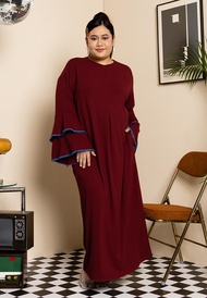 Lubna - Plus Size Knit Camellia Dress