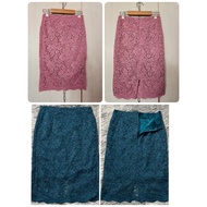 4(08)Gu Lace Skirt