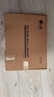 Brand new LG TV EZ slim wall mount
