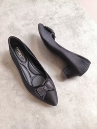 Ivory Sepatu Hak Wanita Jumbo Fashion B533-244 Satin