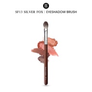 《Q shop》 BRUSH STUDIO SF13 Silver Fox Eyeshadow Brush แปรงแต่งตาขนจิ้งจอกเงิน