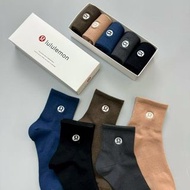 全新Lululemon  socks Lululemon  襪 Lululemon 中筒襪 Lululemon 女襪