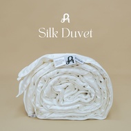Arestale:: ผ้านวมใยไหม เส้นในด้านใน Mulberry Silk / ผ้าหุ้มด้านนอก Mulberry Silk