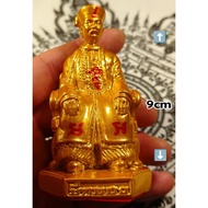 “ 黄金二哥丰 ”（9cm高供型）供奉二哥丰常见功效：㊙️ 招财:二哥丰佛牌被广泛认为有招正财和偏财的功效，尤其适合从事生意、金融和彩票等行业的人士.㊙️ 提升运势:佩戴二哥丰佛牌可以提升整体运势，包