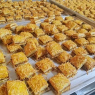 PINEAPPLE CHEESE BAR (TART NENAS) Pineapple Blueberry Strawberry kuihraya viral