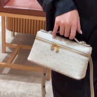 Nb nb nb 2025 Spring Summer Chick Yellow Ostrich Pattern Lunch Box Bag Female Three-Dimensional Bag 