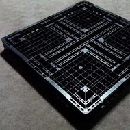 雙面塑膠棧板 １１０×１１０cm