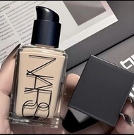 NARS 持久無瑕粉底液