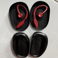 CHEAP rubber ear caps with clasps do not cause ear pain, keep it hygienic and do not stick to dyed c